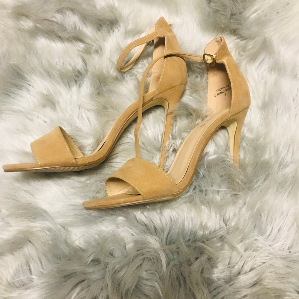 💥🔥!!Nude Heels!!🔥💥 - Picture 5 of 6